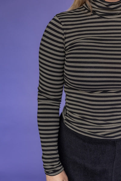 Bestseller souspull Striped gekleurd Tshirt Perla Bella Khaki/zwart 